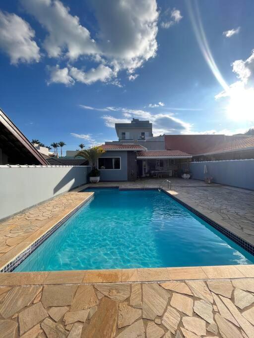 Casa Com Piscina Em Condominio Fechado Águas de Lindóia Eksteriør billede