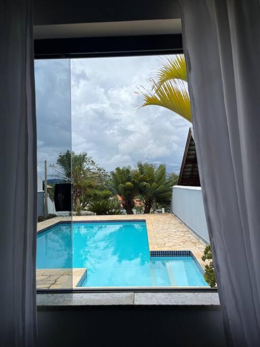 Casa Com Piscina Em Condominio Fechado Águas de Lindóia Eksteriør billede