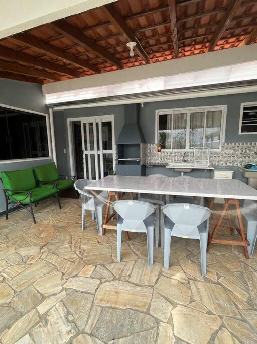 Casa Com Piscina Em Condominio Fechado Águas de Lindóia Eksteriør billede